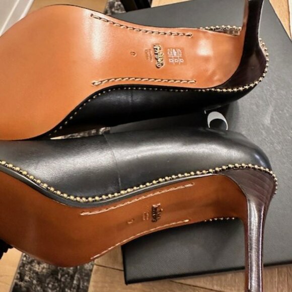 Coach Beach Chain Pump - Black size 9 - Picture 3 of 6